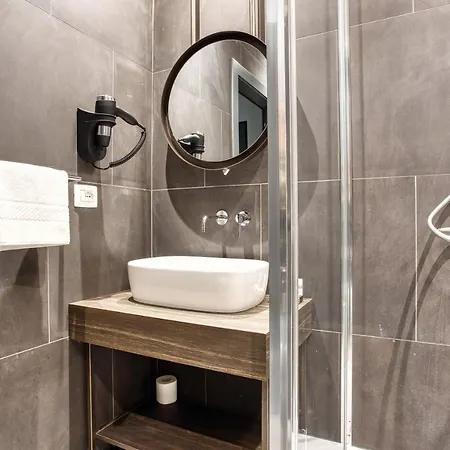 Joivy Spadari * Milan