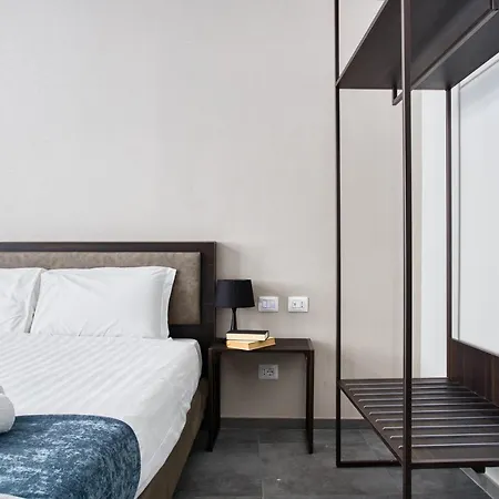 Апартаменты Joivy Spadari Милан